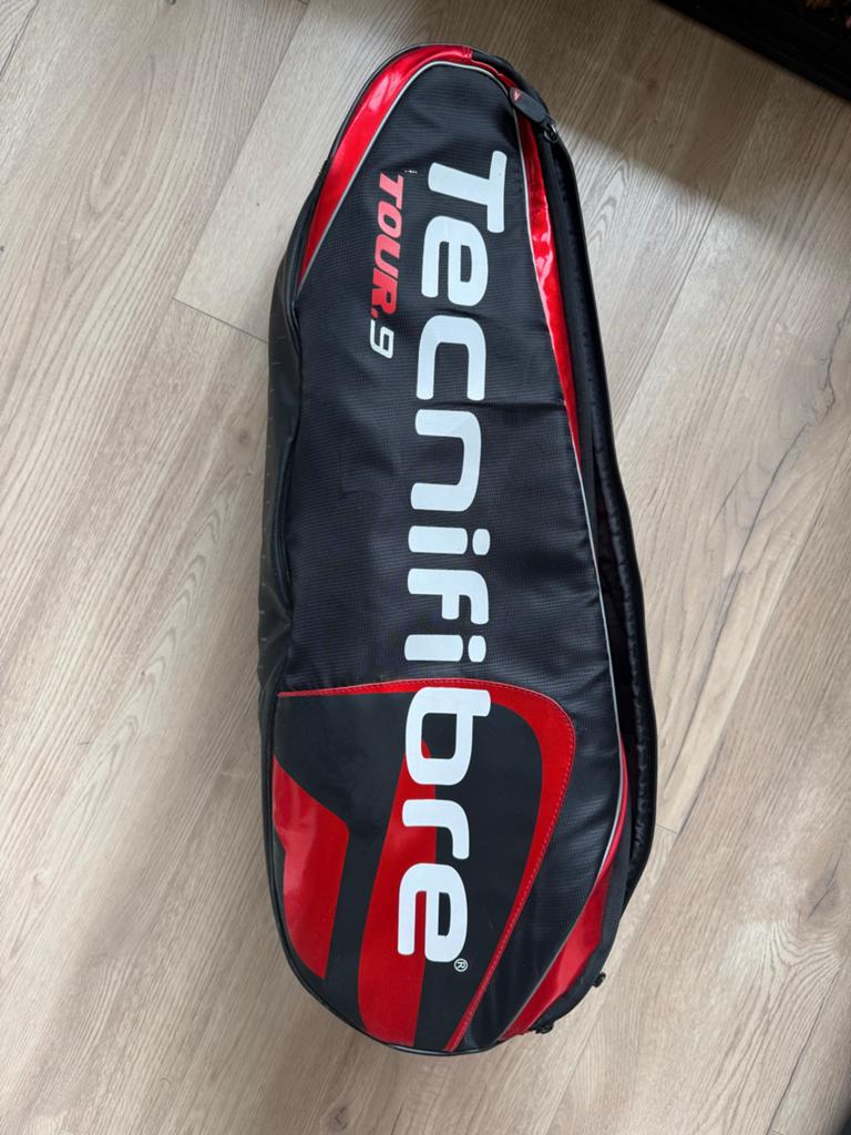 Tennisset: 2x TECNIFIBRE TFIGHT 305 VO2 rackets + tas, Sport en Fitness, Tennis, Zo goed als nieuw, Racket, Overige merken, Ophalen of Verzenden
