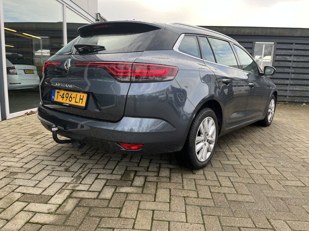 Renault Mégane Estate 1.3 TCe 140 Equilibre Trekhaak 17kg /, Auto's, Voorwielaandrijving, Gebruikt, Euro 6, 4 cilinders