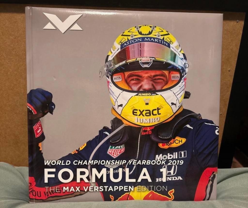 Jaarboek 2019 Max Verstappen, Ophalen of Verzenden, Zo goed als nieuw
