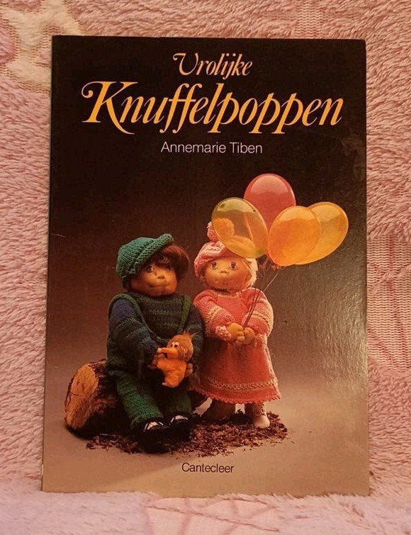 Tiben, Annemarie - Vrolijke knuffelpoppen, Ophalen of Verzenden, Zo goed als nieuw, Poppen maken, Annemarie Tiben