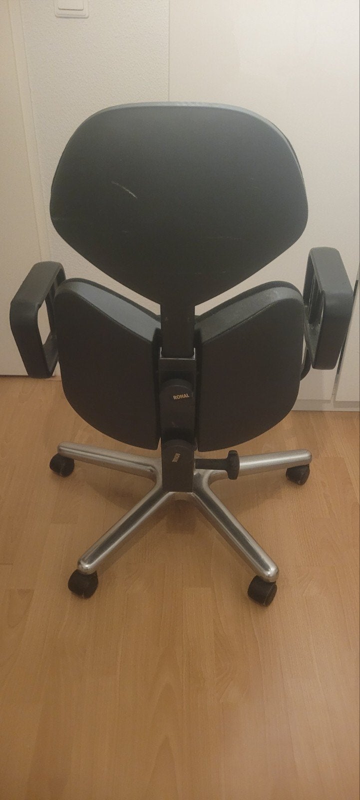 Ergonomische Bureaustoel - Zwart, Gebruikt, Zwart, Ophalen of Verzenden, Bureaustoel