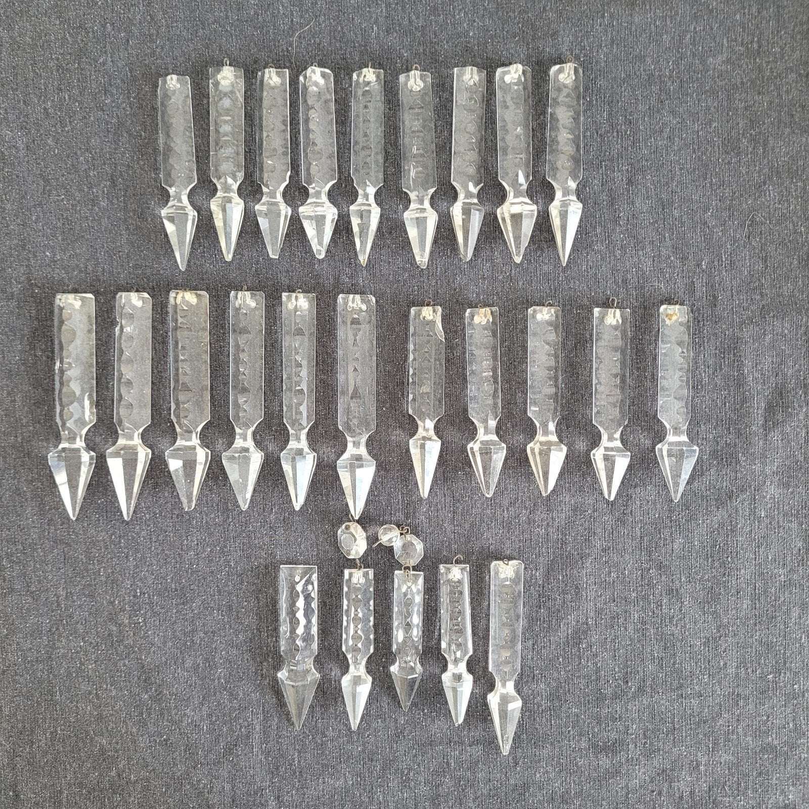 partij 25 pegels diamant pijlen onderdelen kroonluchter, Ophalen of Verzenden, Gebruikt, Glas