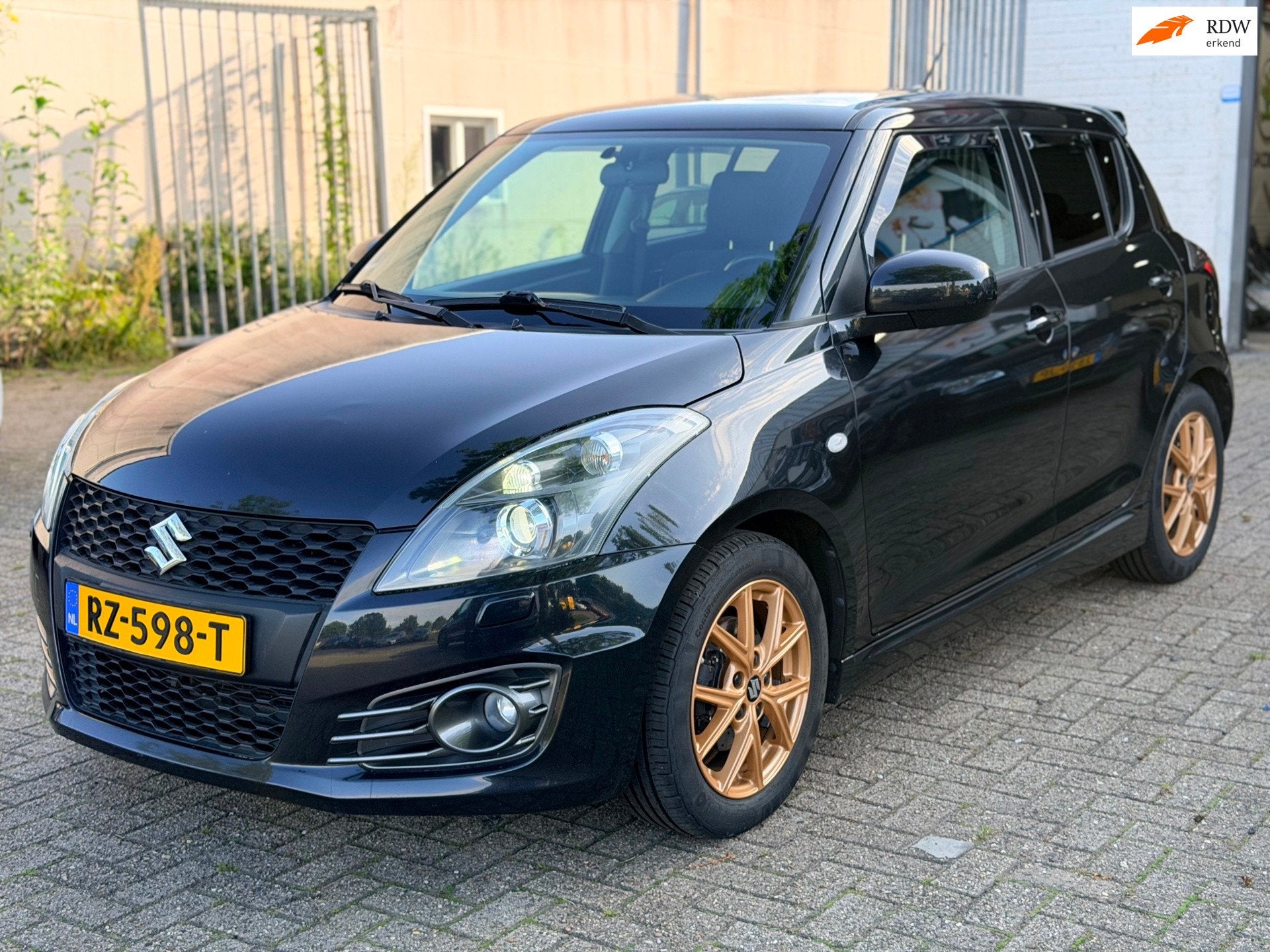 Suzuki Swift 1.6 Sport Bj:2014 136PK Xenon Airco Bleutooth N, Auto's, Voorwielaandrijving, Euro 5, 136 pk, 4 cilinders