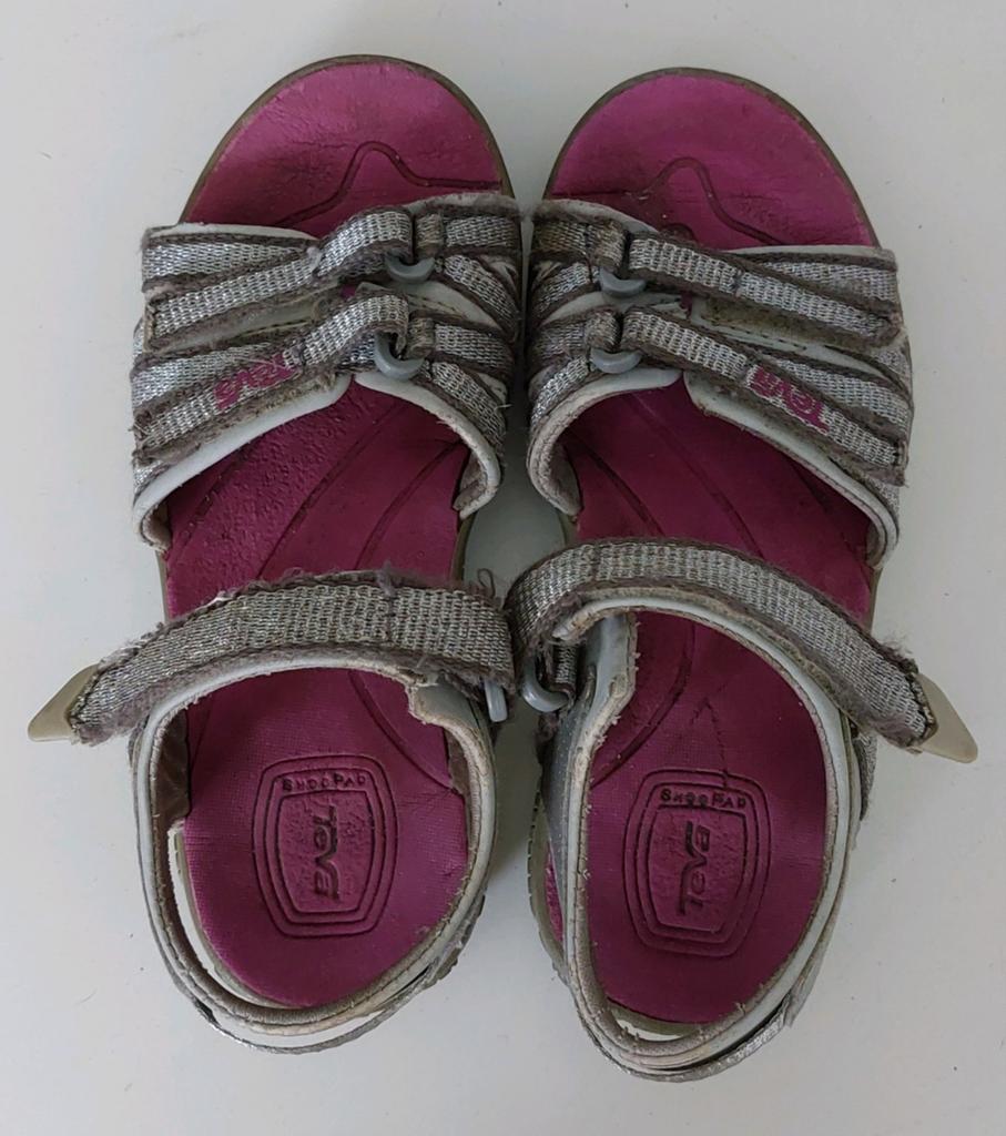 Teva sandalen maat 29, Kinderen en Baby's, Kinderkleding | Schoenen en Sokken, Gebruikt, Meisje, Overige typen, Teva