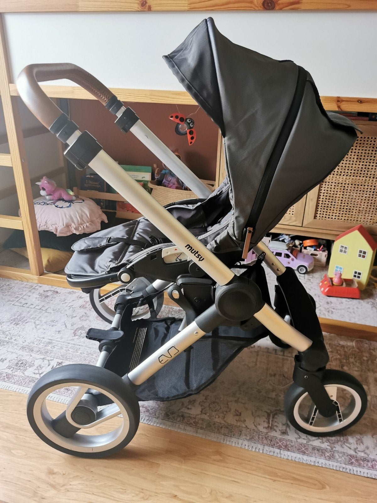 Mutsy Evo Urban Nomad antraciet + Maxi Cosi, Ophalen, Gebruikt, Combiwagen, Mutsy