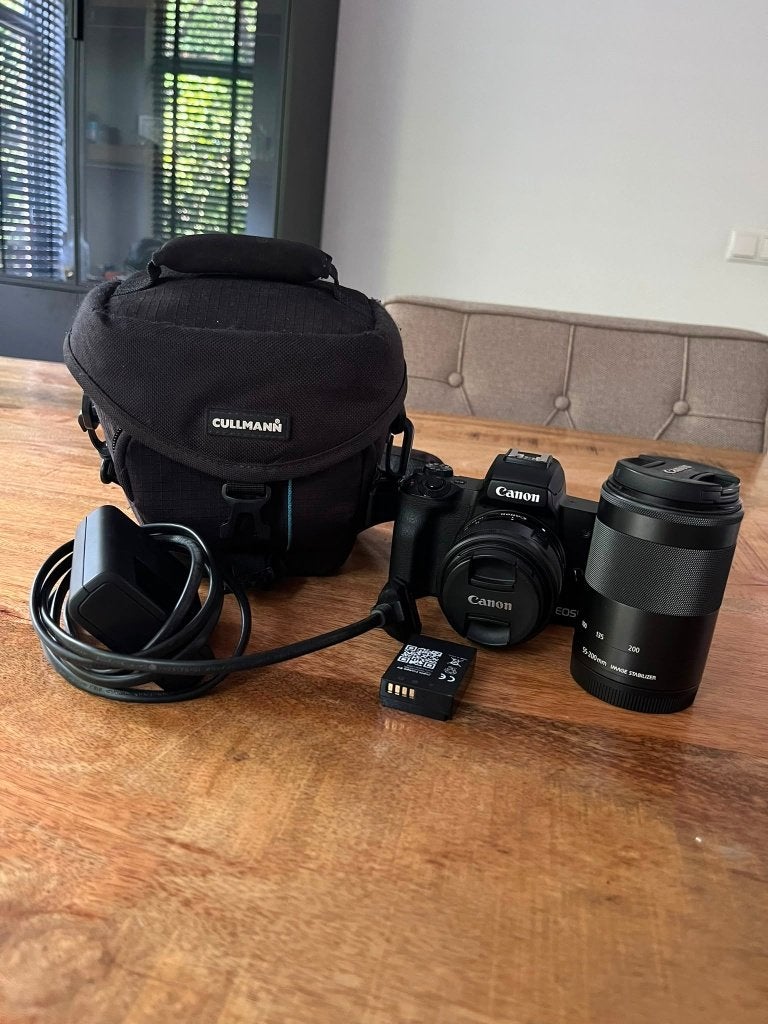 Canon EOS M50 MKII met 2 lenzen en draagtas, Ophalen, Canon, Zo goed als nieuw, Cameratas