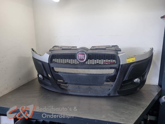 Voorbumper van een Fiat Doblo, Gebruikt, -, -, Ophalen of Verzenden