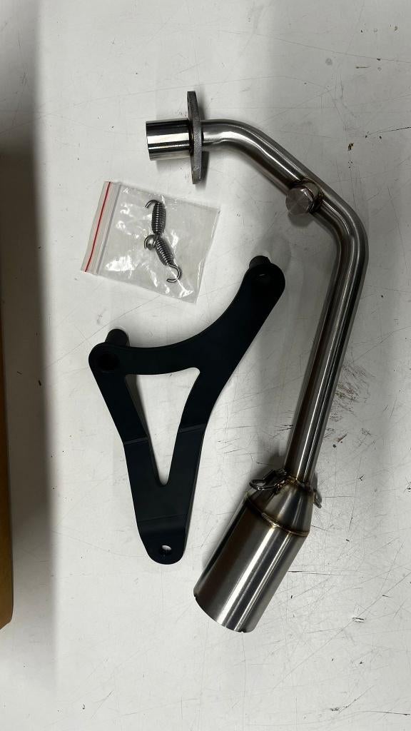 Uitlaatbocht + Ophanging APlus Uitlaat Piaggio 4T E5, Ophalen of Verzenden, Fresh Parts, Info@freshparts.nl, Kruisboog 55 Veenendaal