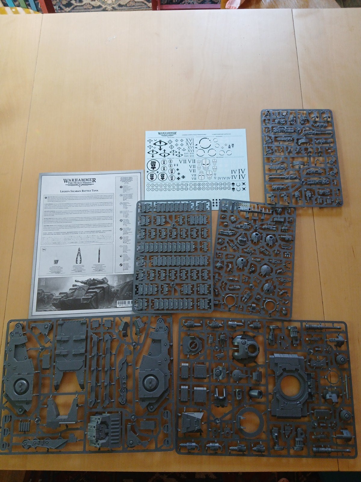 Warhammer horus heresy legion sicaran battle tank, Ophalen of Verzenden, Nieuw, Warhammer