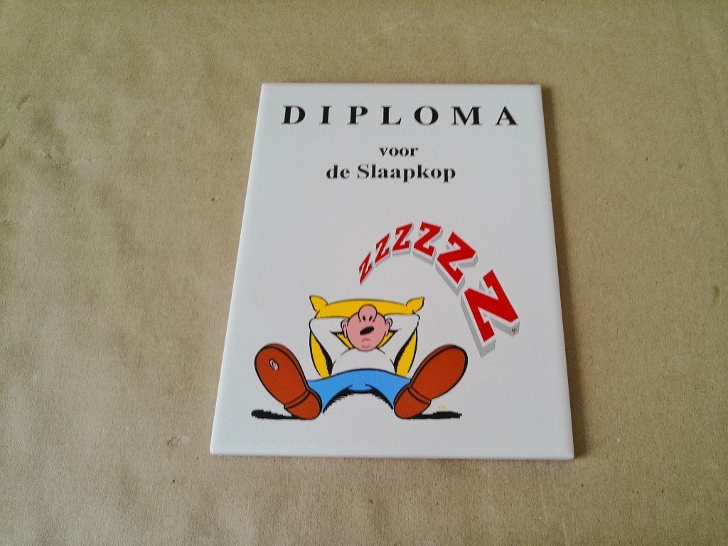 Curiosa vintage Sphinx tegel Diploma voor de Slaapkop 15x20, Ophalen of Verzenden