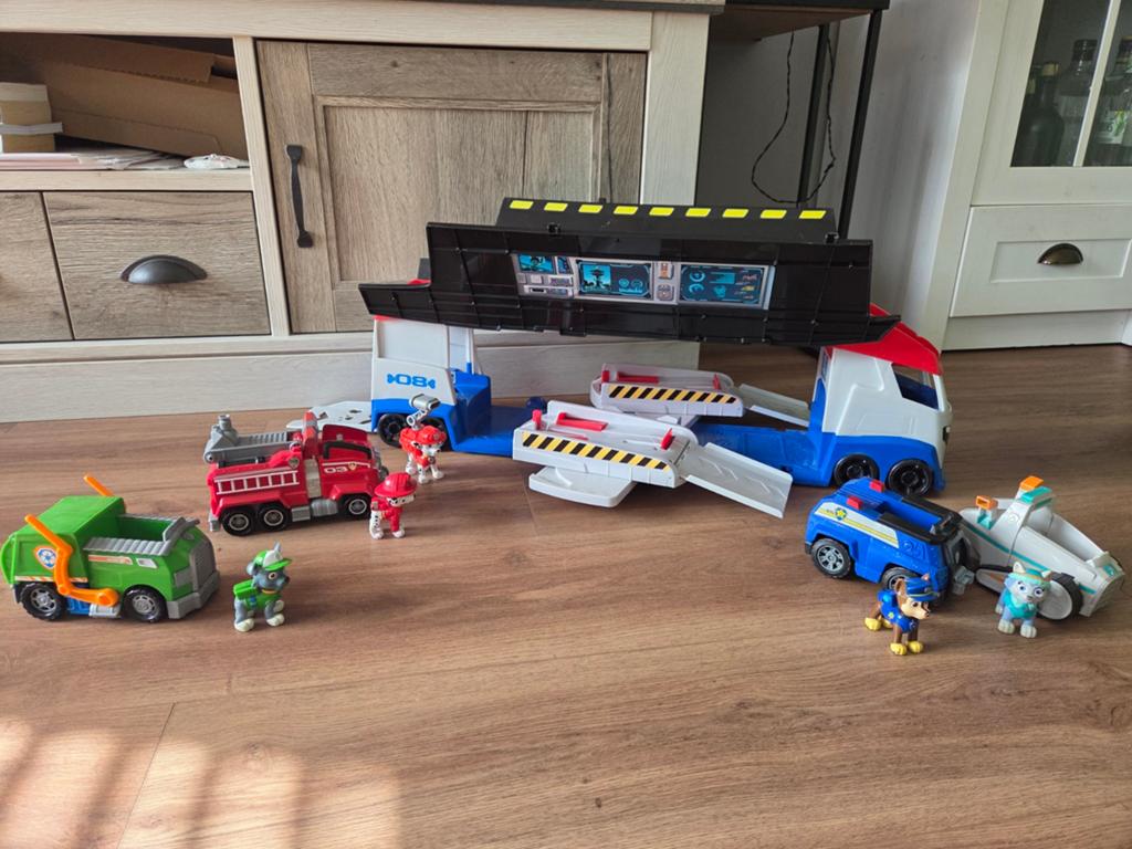 Paw Patrol speelset met voertuigen en figuren, Ophalen, Gebruikt