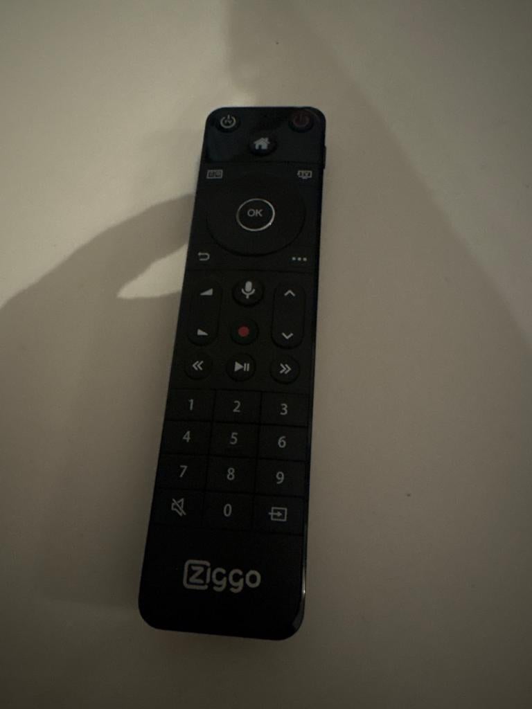 Ziggo Afstandsbediening - Zo goed als nieuw, Ophalen of Verzenden, Zo goed als nieuw, Origineel, Mediaspeler