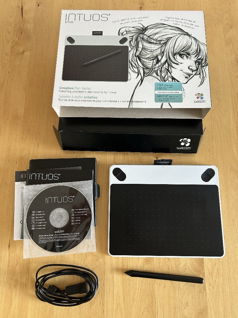 Wacom Intuos Draw Pen Tablet gebruikt in originele doos, Computers en Software, Tekentablets, Ophalen of Verzenden, Gebruikt, Bedraad