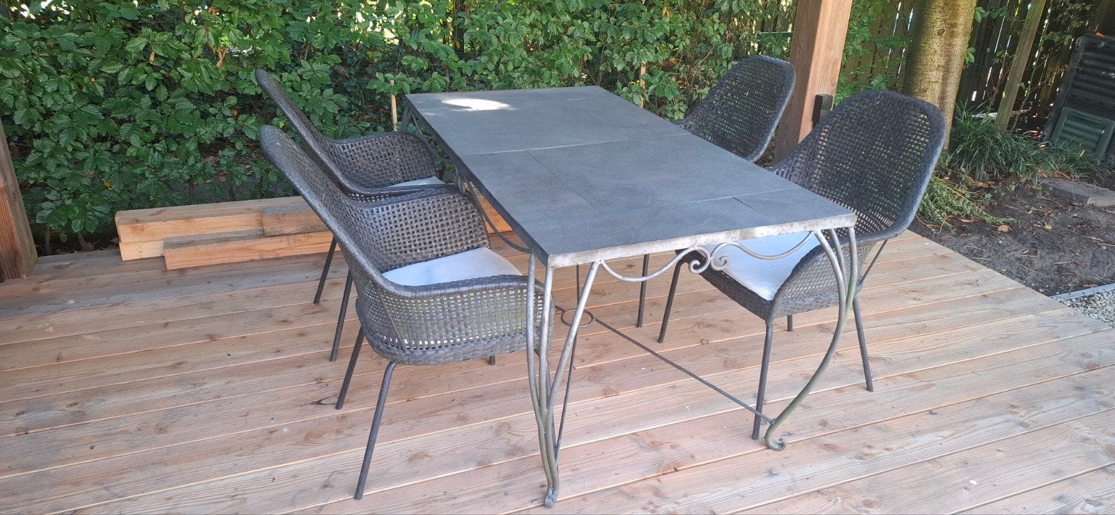 Gietijzeren tuintafel met 4 stoelen, Tuin en Terras, Ophalen, Gebruikt, Rechthoekig, Metaal