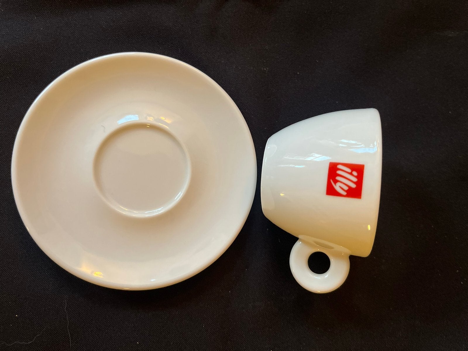 Illy espresso set 6 delig in originele verpakking, Nieuw, Ophalen of Verzenden, Illy, Kop(pen) en/of Schotel(s)