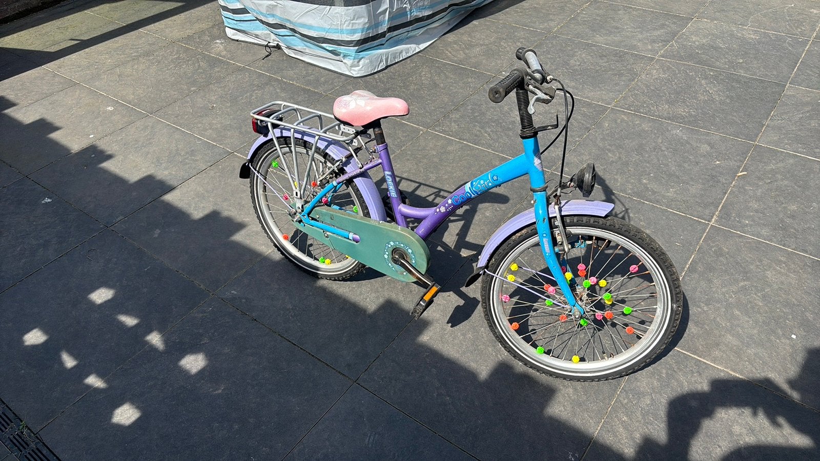 Loekie coolgirl, Ophalen, Zo goed als nieuw, 16 tot 20 inch