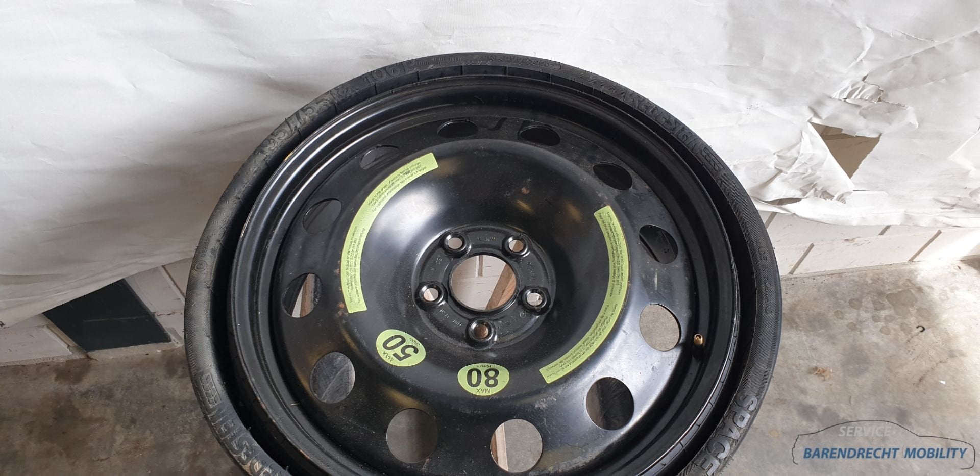 Thuiskomer R-klasse W251 Mercedes reservewiel 2514000002 ori, Gebruikt, Mercedes-Benz AG, Ophalen of Verzenden, Mercedesstrasse 120
70372  Stuttgart, DE