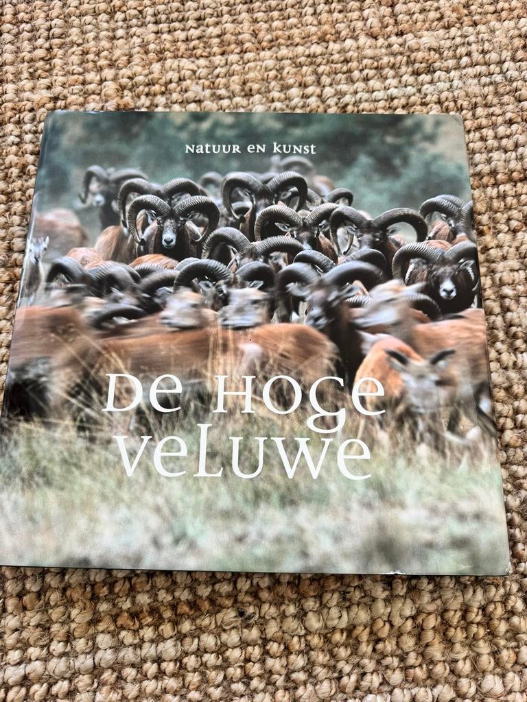 De Hoge Veluwe: Natuur en Kunst - Prachtig Fotoboek, Boeken, Natuur, Zo goed als nieuw, Wandel- of Recreatiegebieden, Ophalen