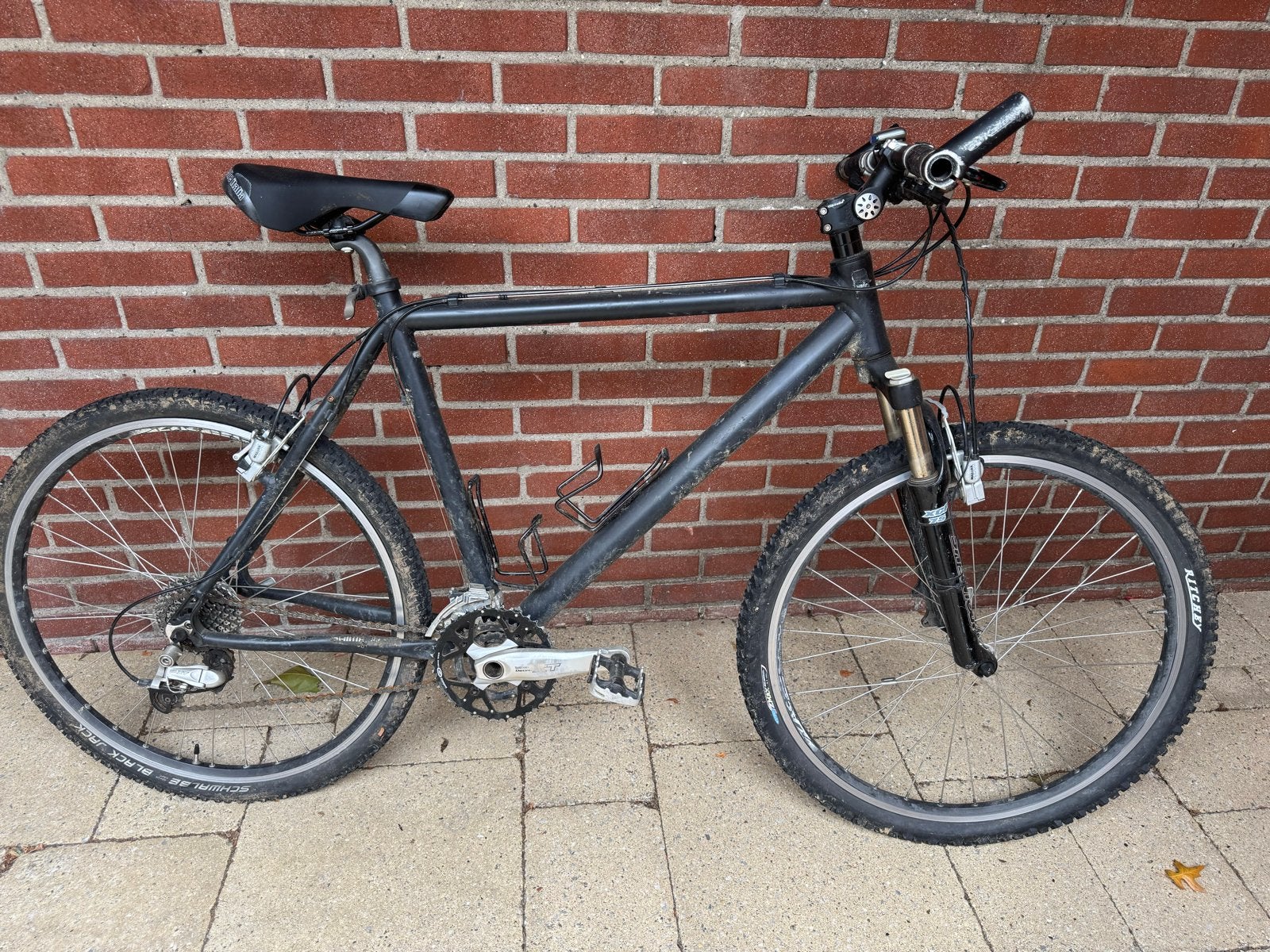 Foto 2 van Mountainbike met Shimano Deore XT en SR Suntour vering