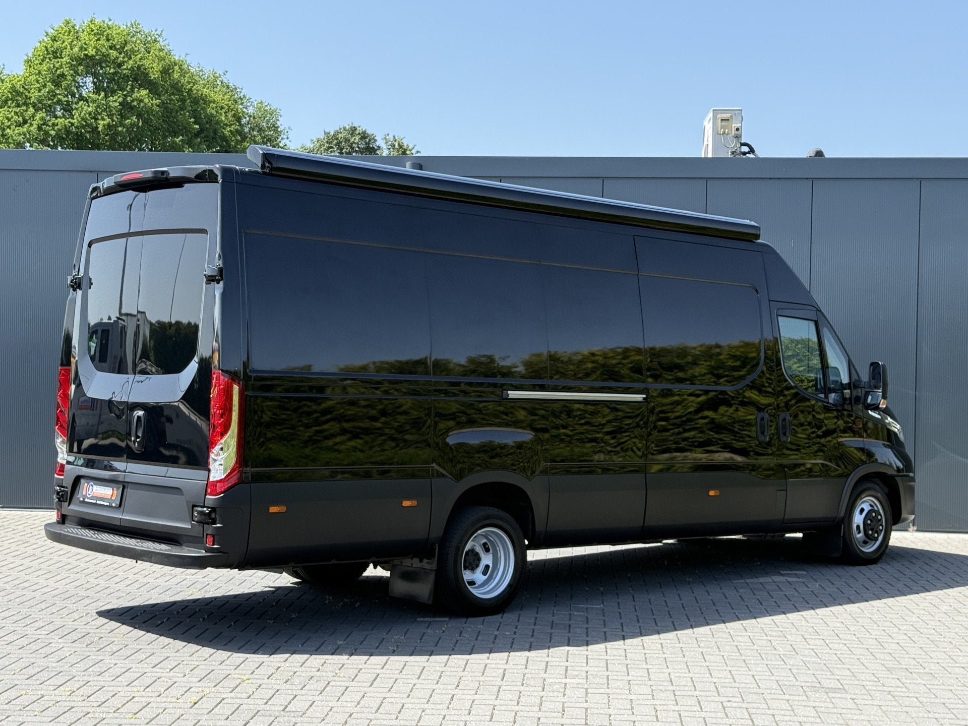 Iveco Daily 35C21 3.0 210 PK AUTOMAAT L3H2 N1 / MOTORSPORT I, Automaat, Achterwielaandrijving, Gebruikt, Euro 6