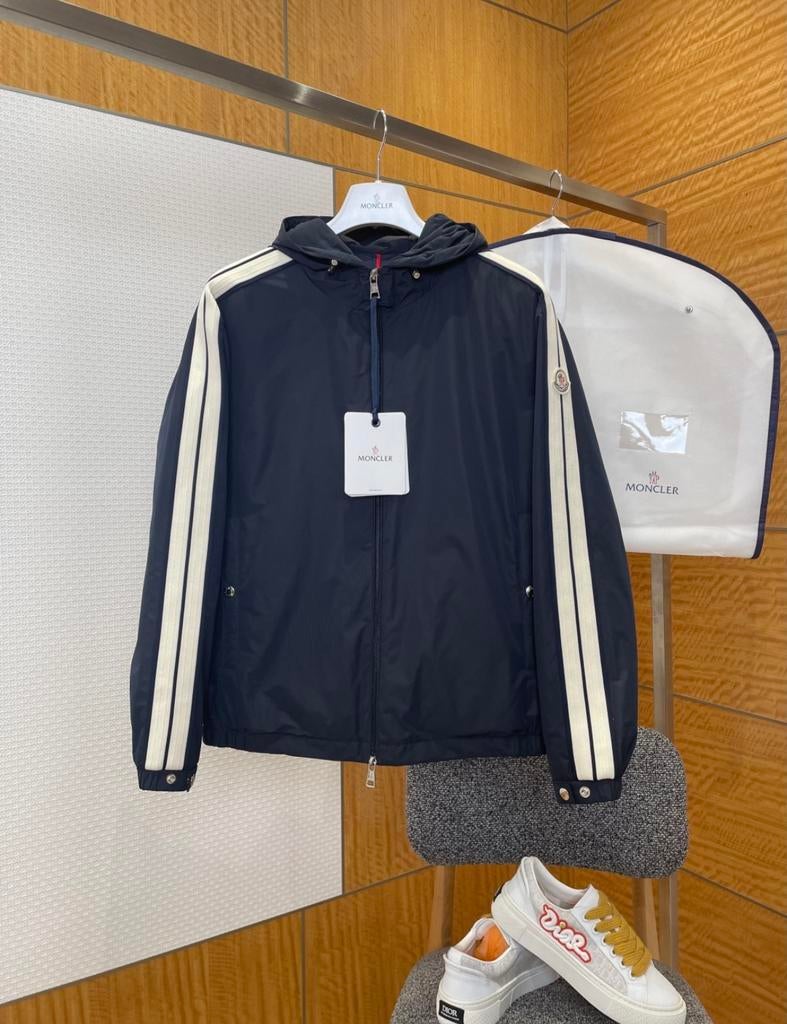 Moncler zomerjasje - Nieuw, Verzenden, Nieuw, Overige maten