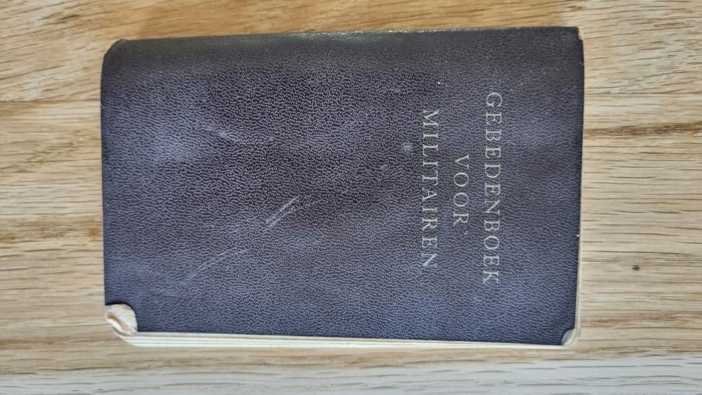 Antiek Militair Gebedenboek - Katholiek - 1957, Ophalen of Verzenden, Gelezen, H.J.J.M. van Stralen (Hoofdlegeraalmoezenier), Christendom | Katholiek
