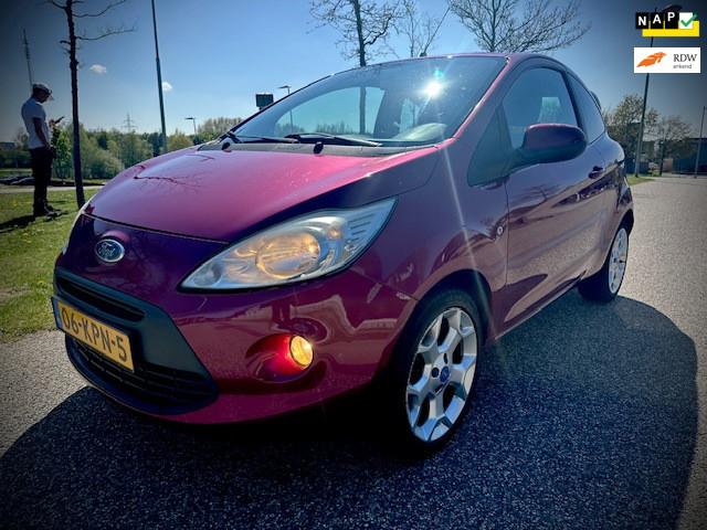 Ford Ka 1.2 Titanium, AIRCO, 16 INCH, NIEUWE KOPPELING, APK,, Voorwielaandrijving, Gebruikt, 1242 cc, 4 stoelen