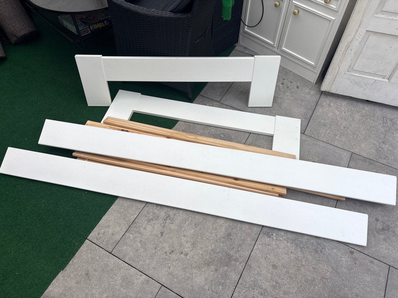 2x Wit eenpersoonsbed met lattenbodem, Huis en Inrichting, Slaapkamer | Bedden, Ophalen, Gebruikt, Eenpersoons, Wit