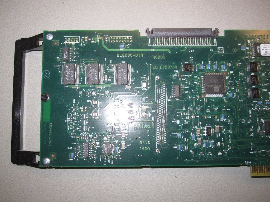 Foto 5 van IBM SCSI kaart afkomstig van IBM Server