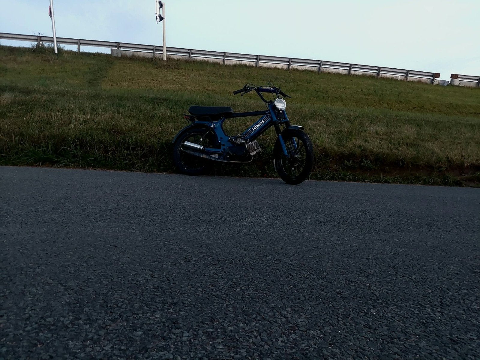 mooie tomos 70cc, 70 cc, Zo goed als nieuw, 2 versnellingen, Ophalen