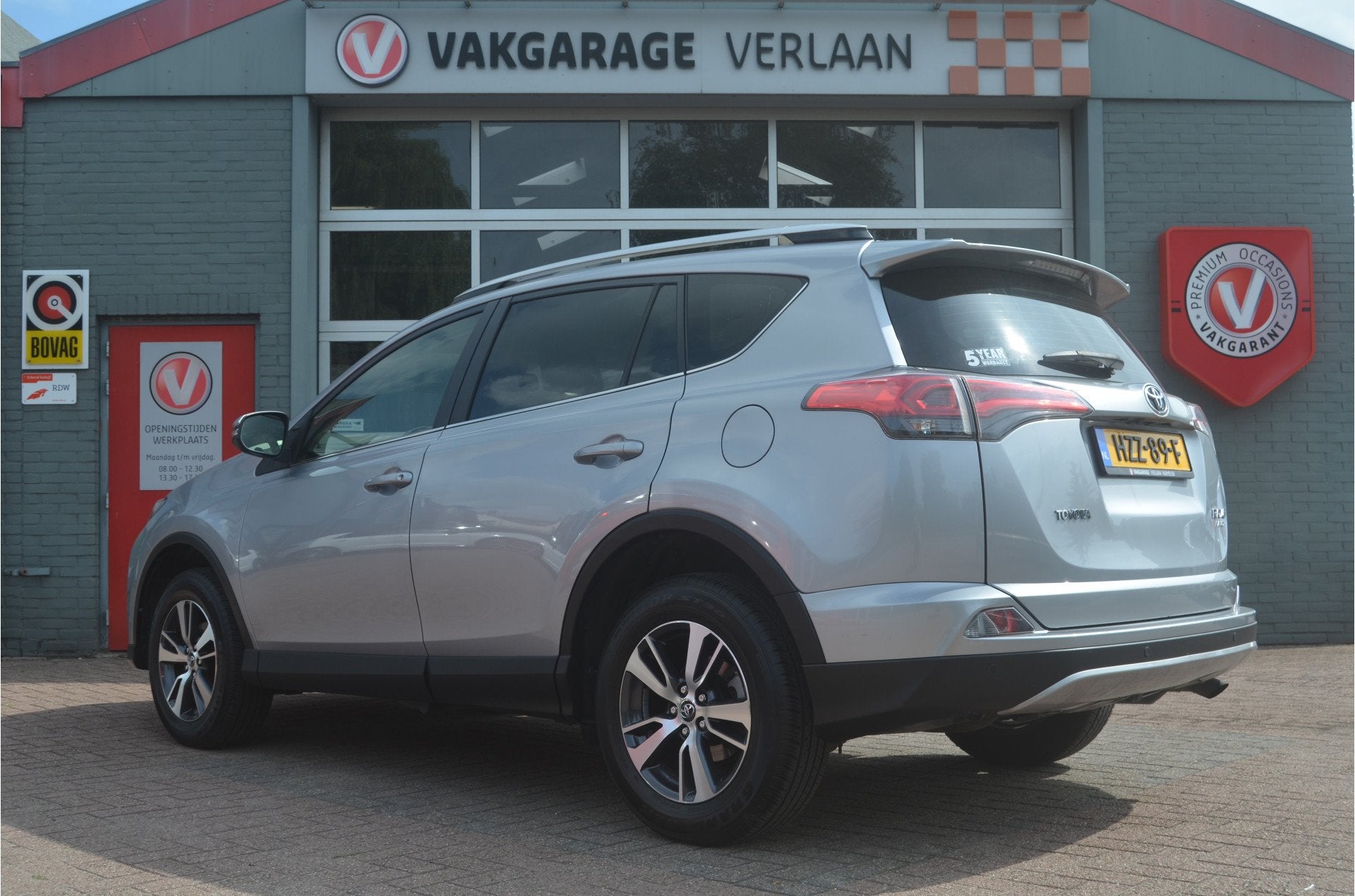 Foto 3 van Toyota RAV4 2.0 Dynamic 4WD AUTOMAAT 12 mnd garantie
