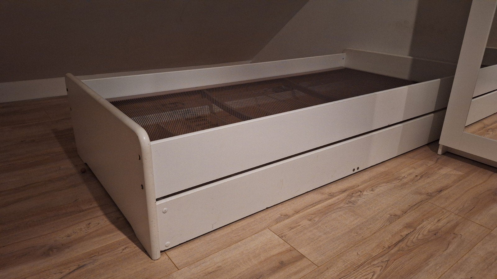 1-persoons bed met opberglade - Wit, Huis en Inrichting, Slaapkamer | Bedden, Ophalen, Modern en functioneel, Gebruikt, 90 cm