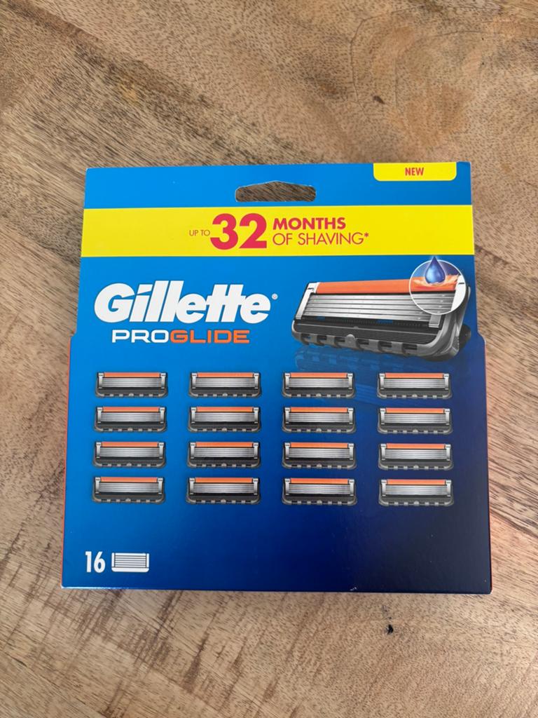 NIEUW: Gillette ProGlide Scheermesjes - 16 stuks, Ophalen of Verzenden, Nieuw, Gehele gezicht, Verzorging