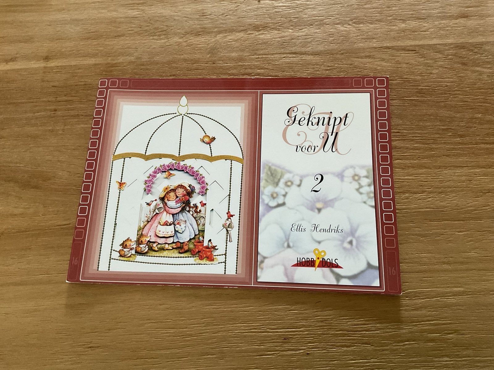 Geknipt voor U 2 - Hobbydols patronenboekje Ellis Hendriks, Ophalen of Verzenden, Zo goed als nieuw, Catalogus
