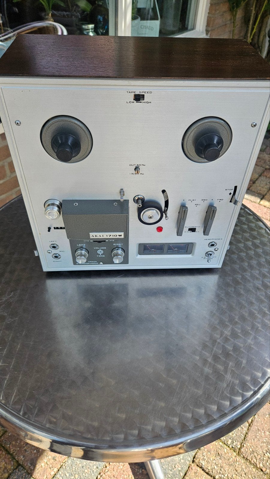 AKAI BANDRECORDER TYPE 1710 W UIT DE JAREN 70 zie beschrijvi, Ophalen, Bandrecorder, Met stofkap