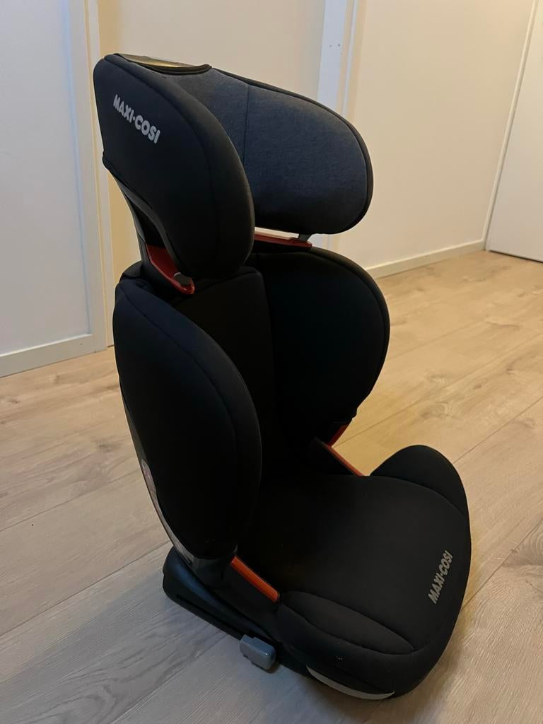 Maxi-Cosi Rodi Fix autostoel, Kinderen en Baby's, Autostoeltjes, Gebruikt, Maxi-Cosi, 15 t/m 36 kg, Autogordel of Isofix, Verstelbare rugleuning