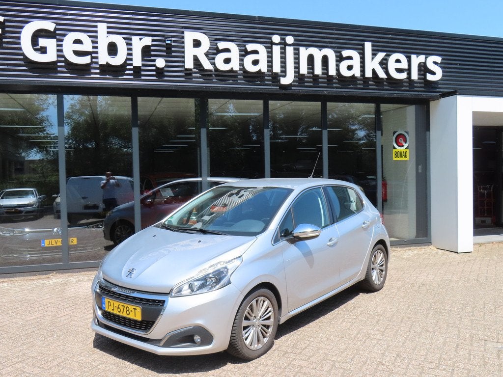 Peugeot 208 1.6HDi Executive*Navi*ECC*EXPORT/EX.BPM*, Voorwielaandrijving, Gebruikt, Euro 6, 4 cilinders