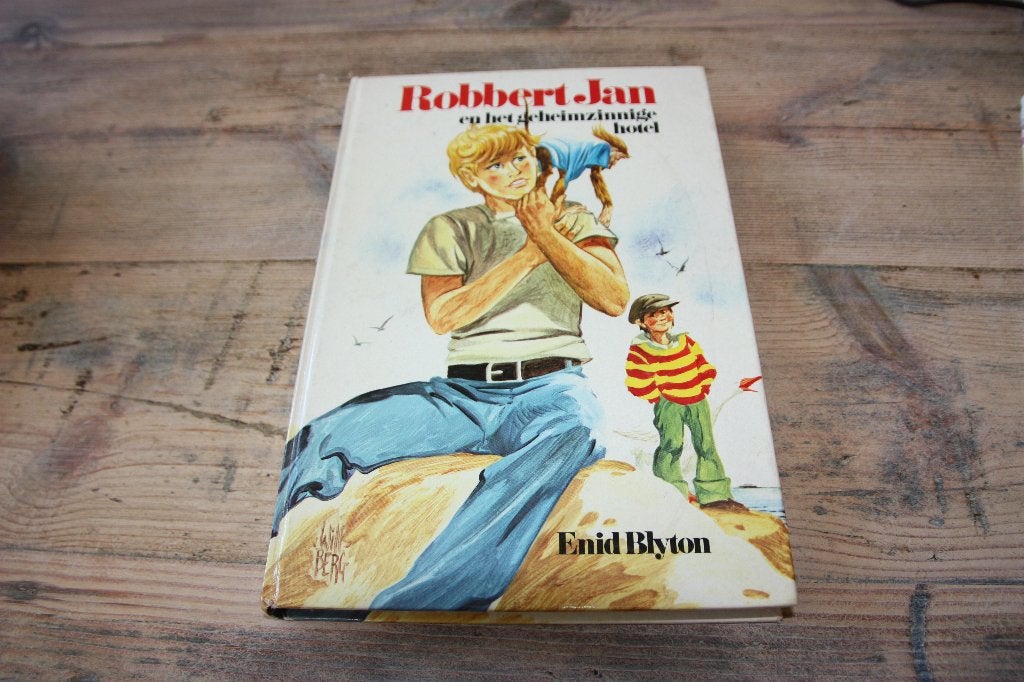 Robbert Jan en het geheimzinnige hotel, Gelezen, Ophalen of Verzenden, Fictie, Enid Blyton