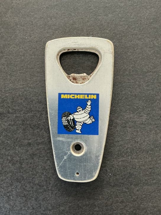 Vintage Michelin Bibendum aluminium Flesopener, Ophalen of Verzenden, Gebruikt