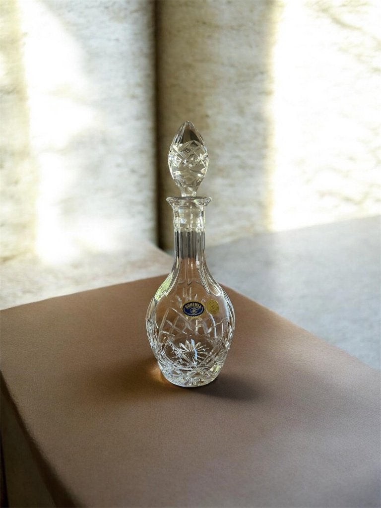 Bohemia handgeslepen loodkristallen karaf 24% PbO | in doos, Antiek en Kunst, Antiek | Glas en Kristal, Ophalen of Verzenden