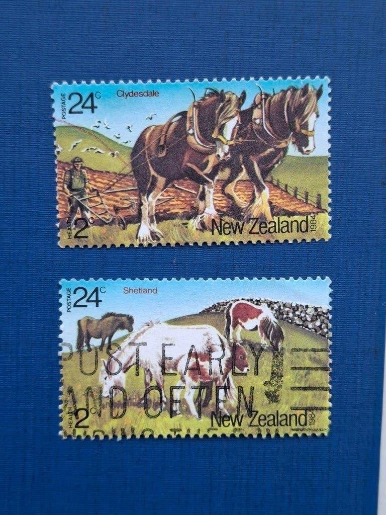 Postzegel Nieuw Zeeland 1984 2 zegels Paarden 15-08, Ophalen of Verzenden, Gestempeld