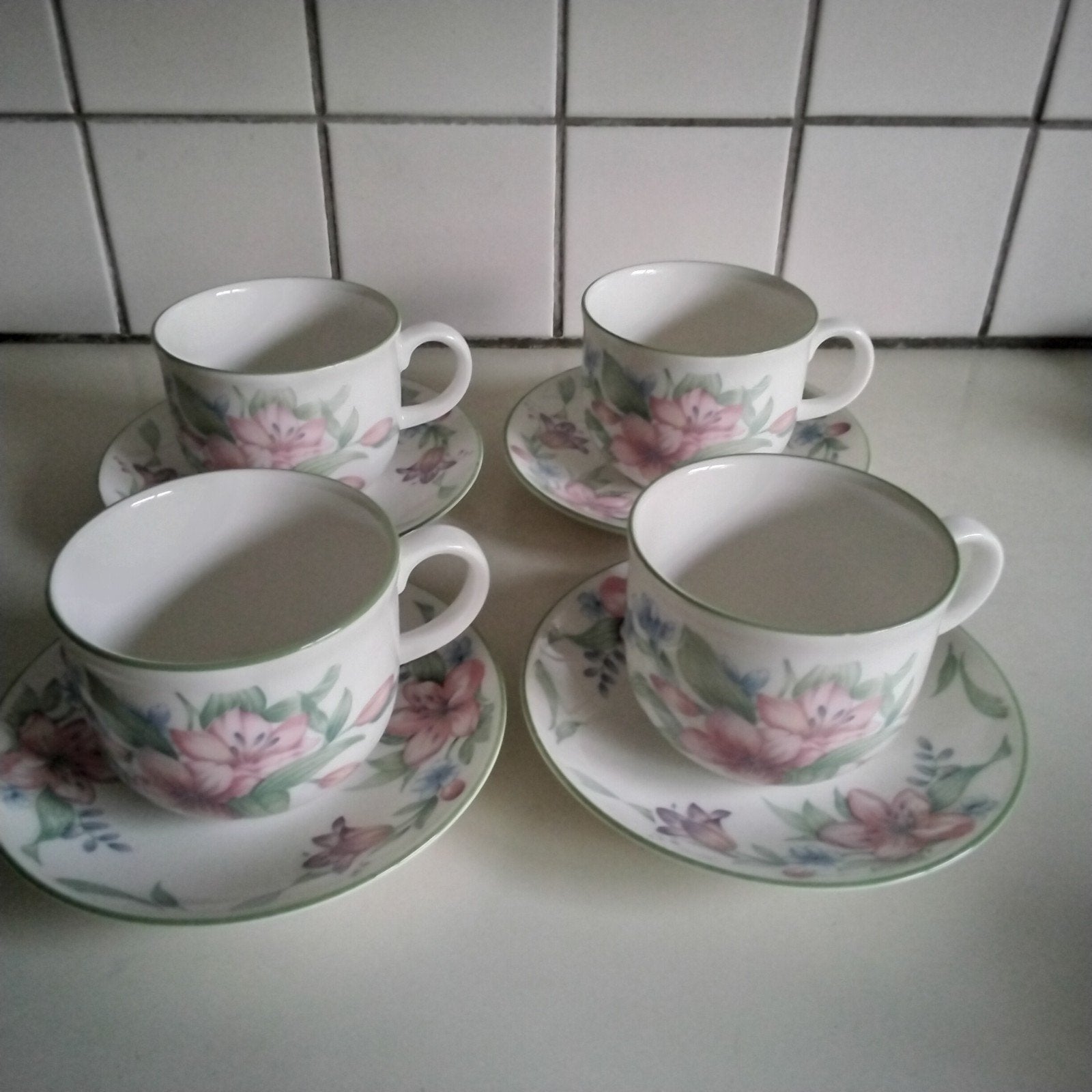 Royal doulton expressions "CARMEL "4 kop en schotels, Ophalen of Verzenden, Zo goed als nieuw, Overige stijlen, Kop(pen) en/of Schotel(s)