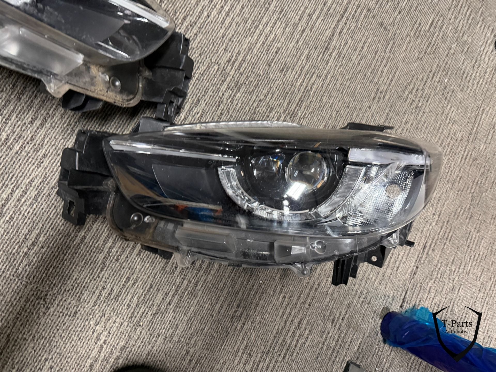 mazda CX5 cx 5 koplamp links rechts lamp, Gebruikt, Shinchi, Fuchu-Cho 3-1
730-8670  Hiroshima, Mazda Motor Corporation, Info@mazda.co.jp