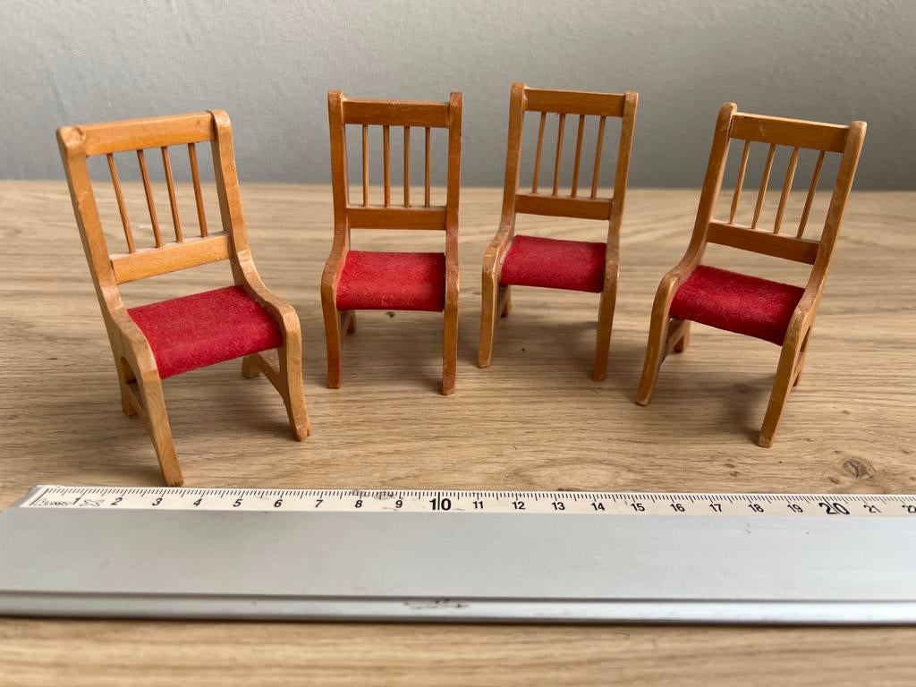 Poppenhuisstoeltjes 4 stuks, Kinderen en Baby's, Speelgoed | Poppenhuizen, Ophalen of Verzenden, Gebruikt, Toebehoren