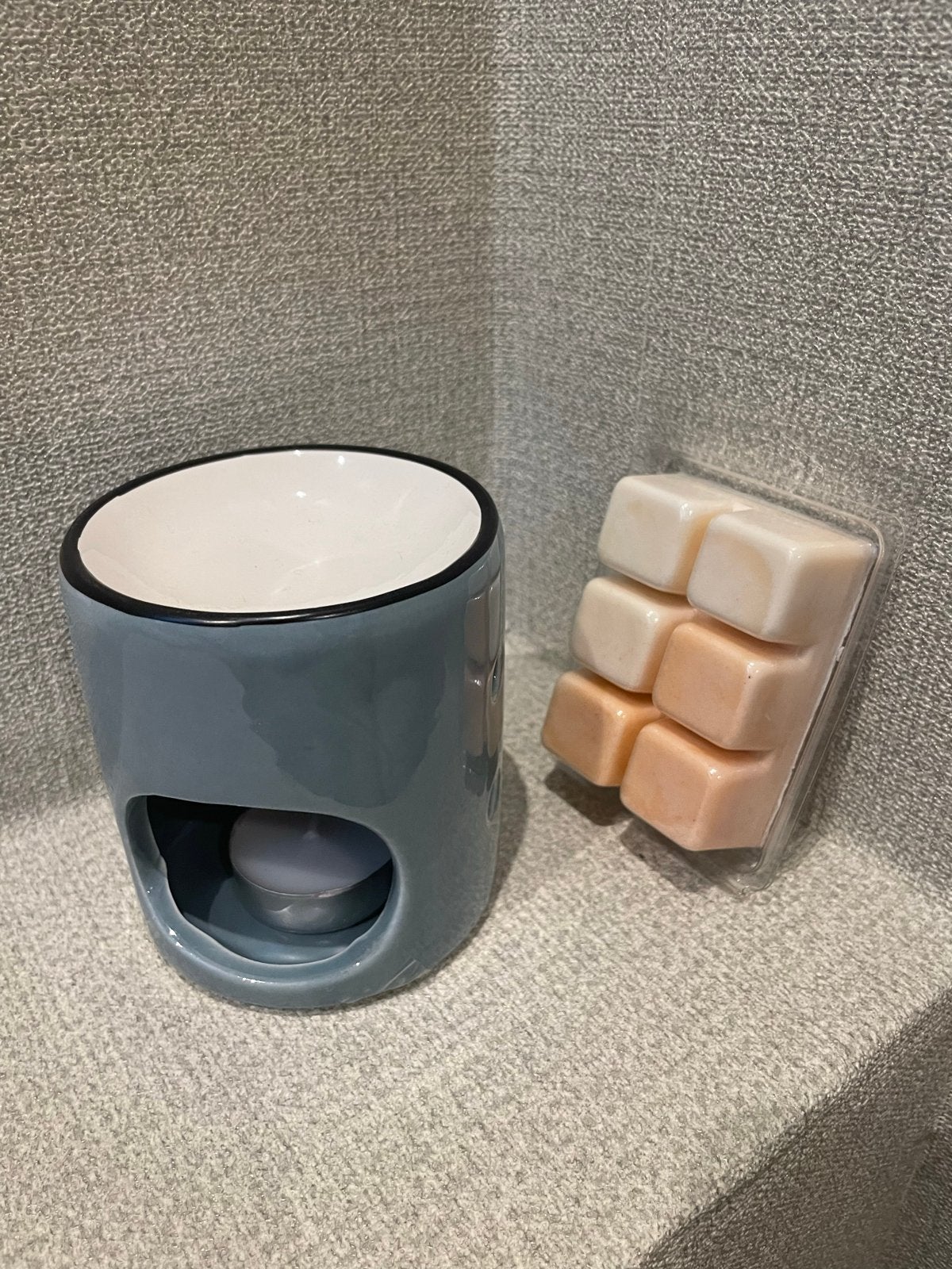 Geurbrander met waxmelts - Nieuw, Nieuw, Ophalen of Verzenden, Modern, Grijs