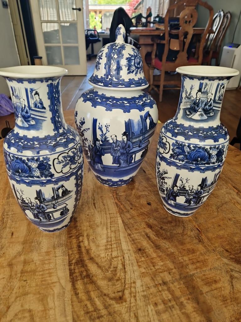Set van 3 Delfts Blauwe Vazen en Pot met Deksel, Antiek en Kunst, Ophalen