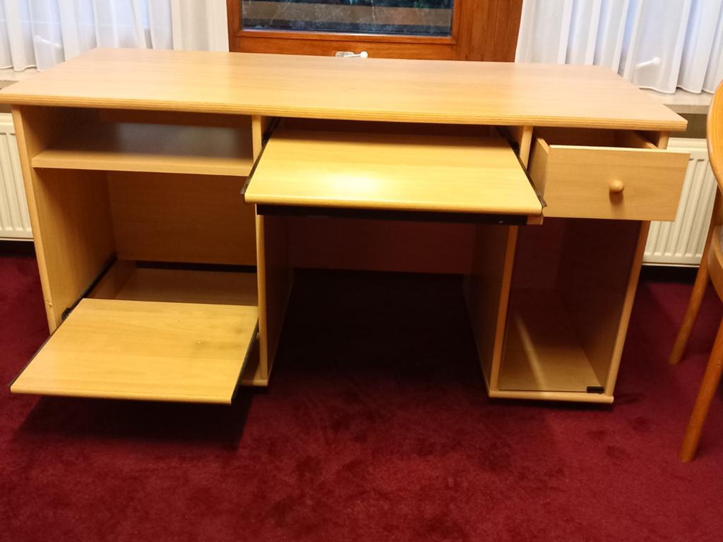 Bureau, Ophalen