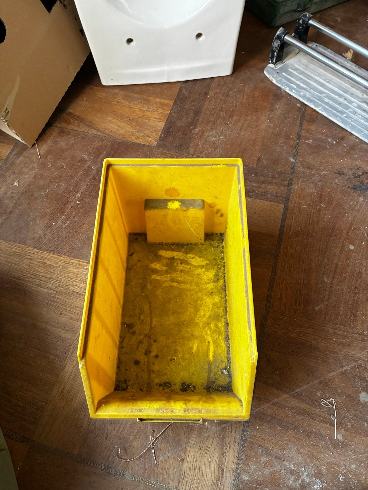Gele opbergbak / magazijnbak - Gebruikt 8 stuks, Gebruikt, Minder dan 50 cm, Ophalen of Verzenden, Minder dan 40 cm