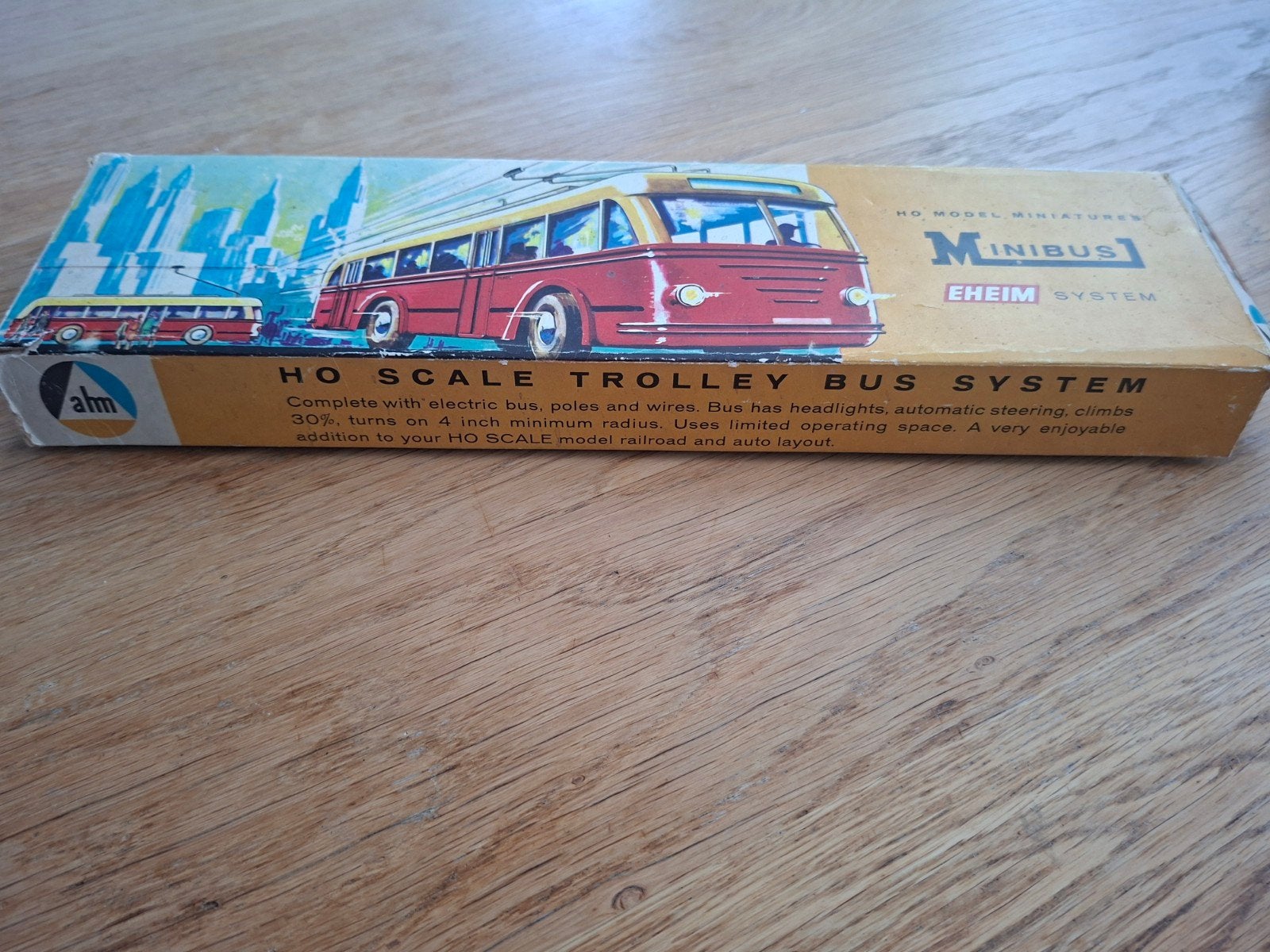 AHM Minibus trolleybus Eheim systeem, Ophalen of Verzenden, Gelijkstroom of Wisselstroom, Overige merken, Analoog