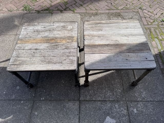 2 bijzet tafels, voor binnen en buiten, Minder dan 55 cm, Gebruikt, Metaal of Aluminium, Vierkant